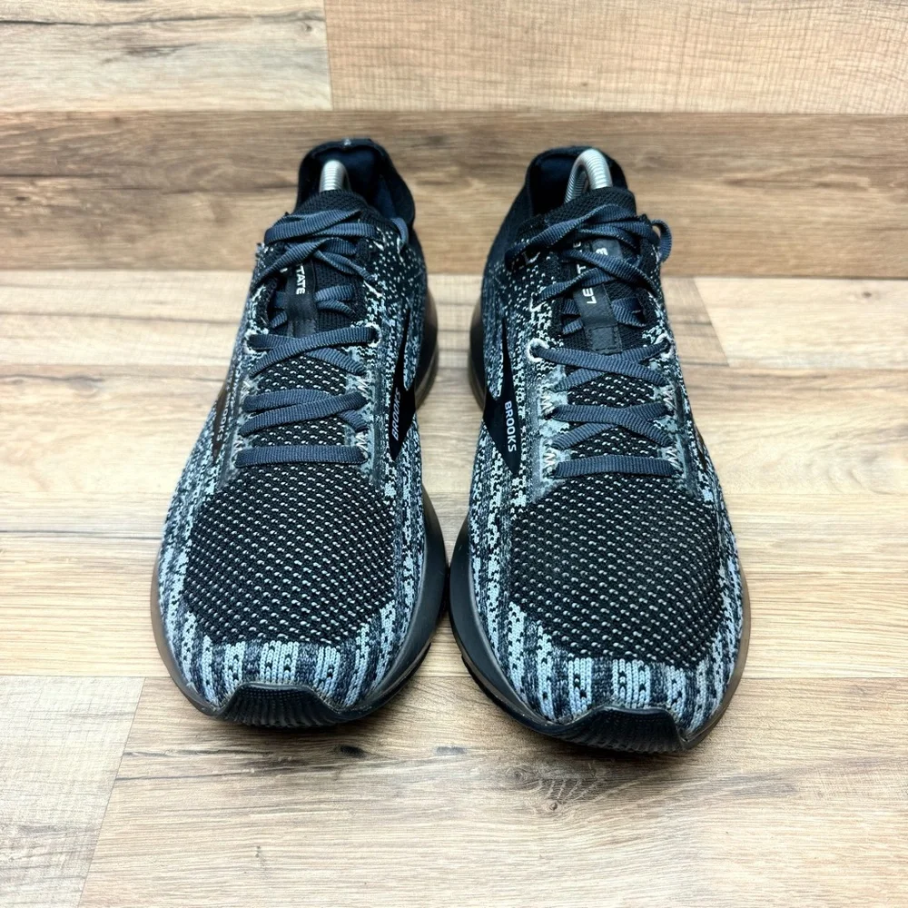 Brooks Levitate 3 women’s size 11D Black Running Shoes Sneakers